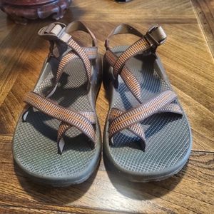 Size 9 Chaco Sandals Brown in GUC